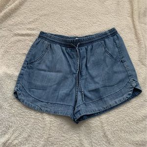 Lightweight jean linen shorts